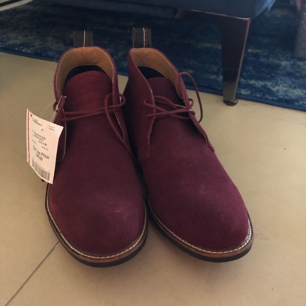 NWT Burgundy Suede Tommy Hilfiger Mens Shoes
